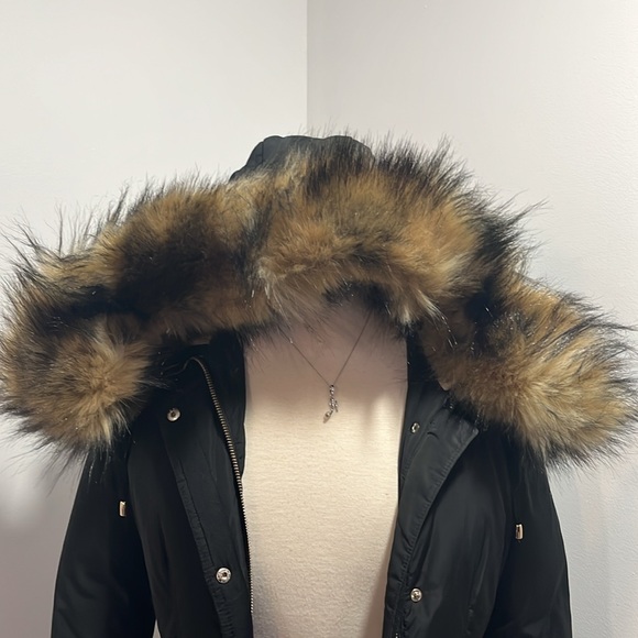 KATE SPADE Tapered Waist Puffer Jacket w/ detachable Faux Fur Trim Sz XS - Picture 4 of 14